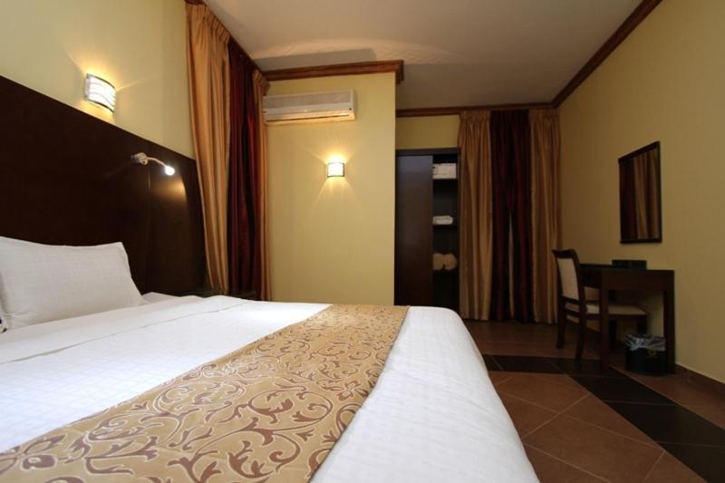 Raoum Inn 'Ar'ar Buitenkant foto